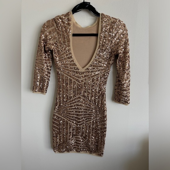 Forever 21 Sequin Rose Gold Stretchy Dress - Picture 3 of 8